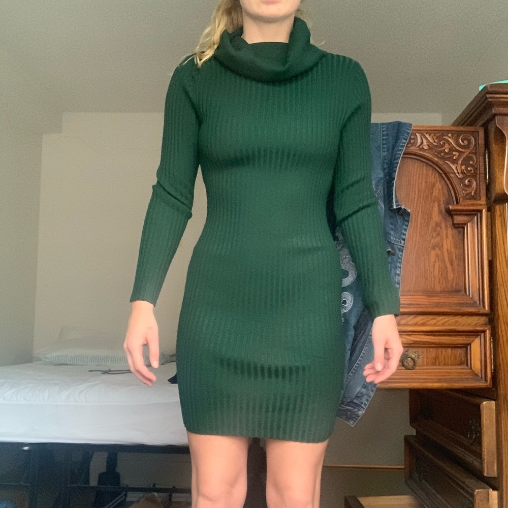 Green turtleneck sweater dress!